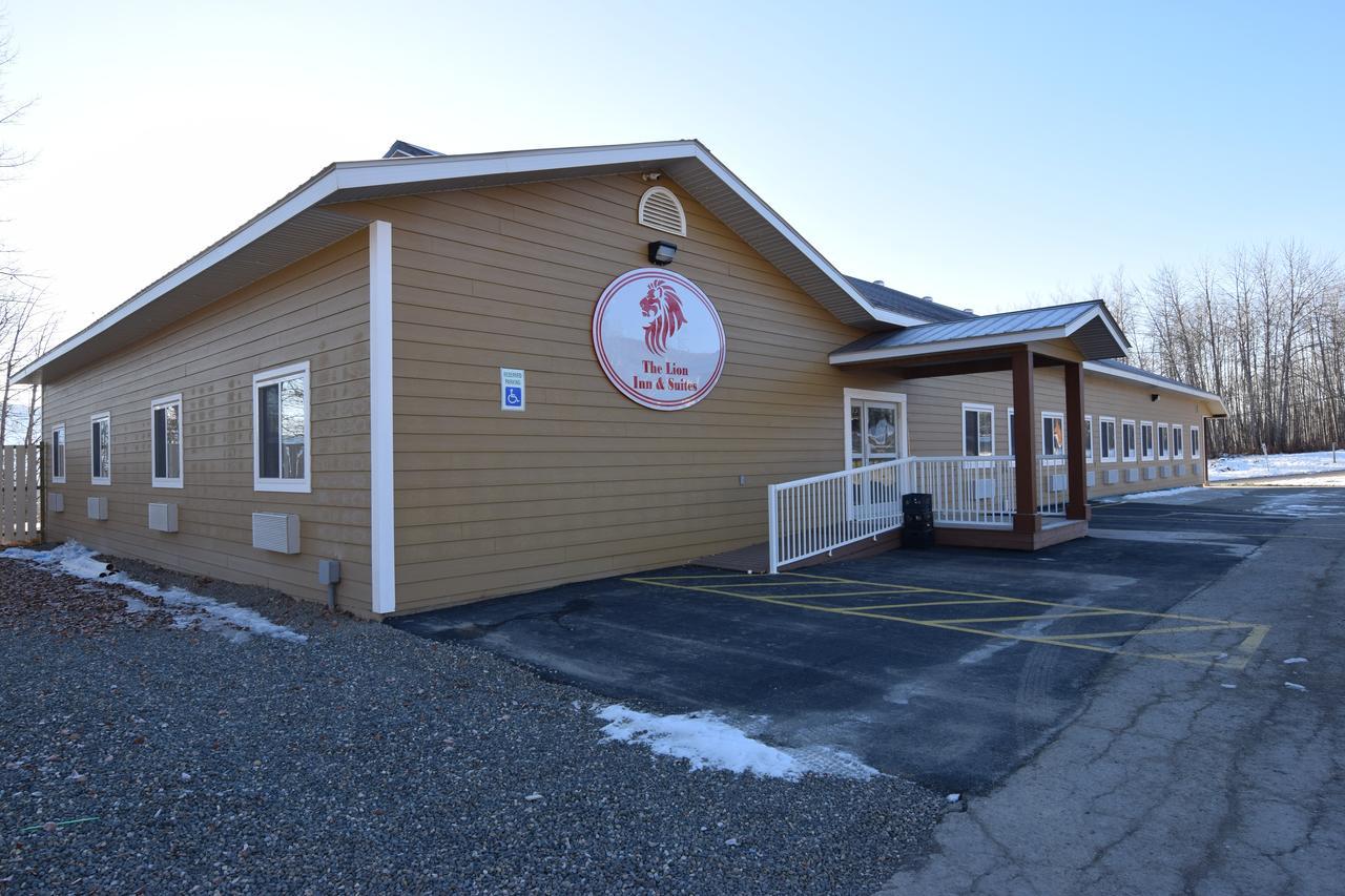 The Lion Inn & Suites Chetwynd Kültér fotó